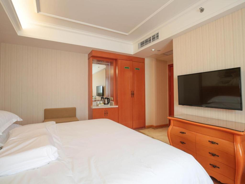Vienna Hotel Tianjin Guizhou Road Branch Buitenkant foto